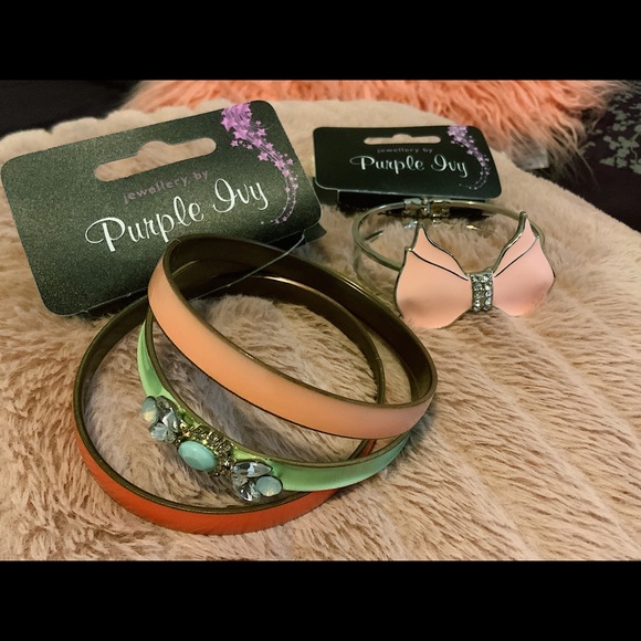 NWT! Bangles 💕 - Picture 2 of 3